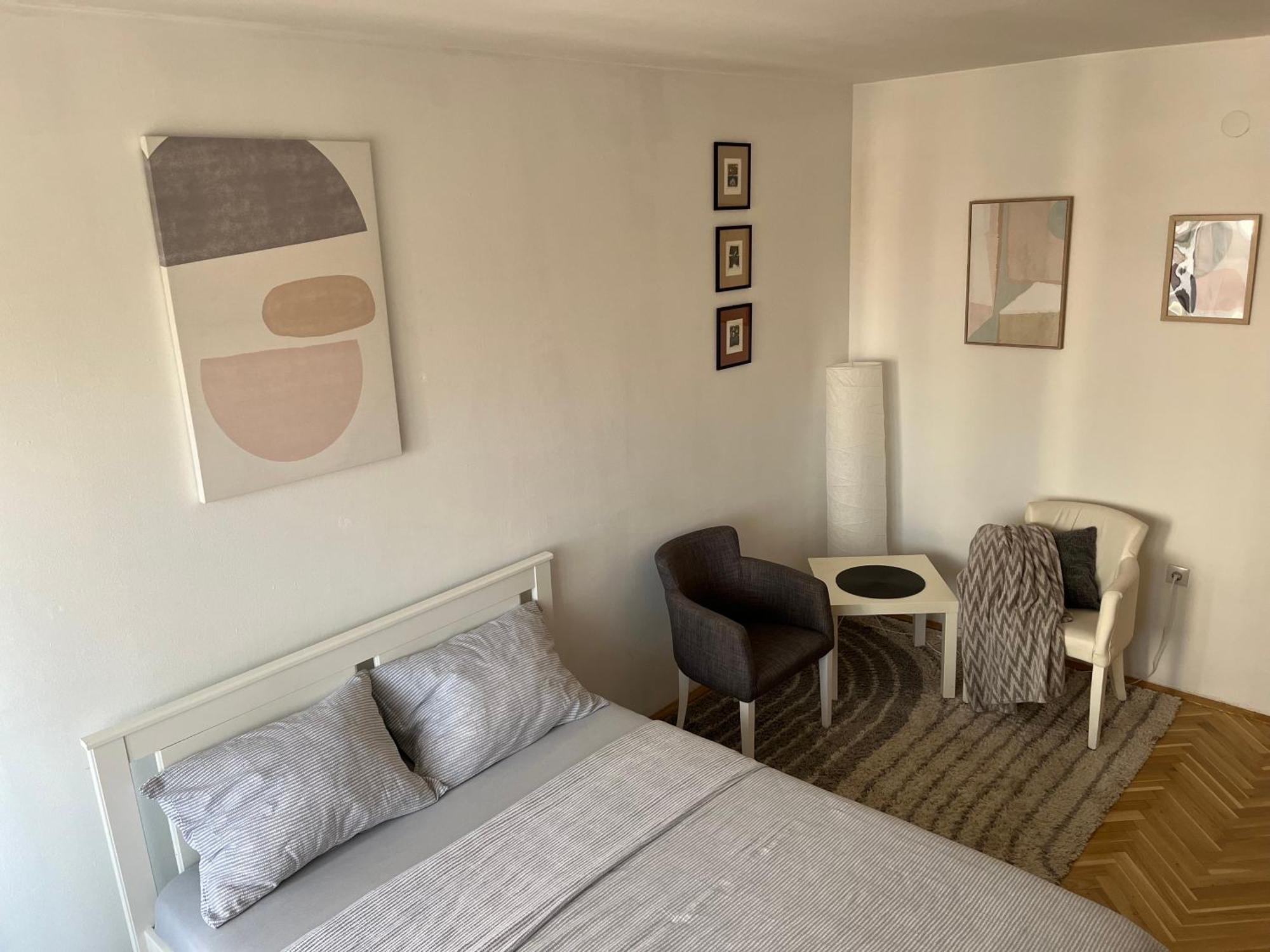 Nikola Ns2 Appartement Novi Sad Buitenkant foto